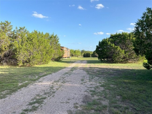 3528 Fm 1174 in Bertram, TX - Foto de edificio - Building Photo