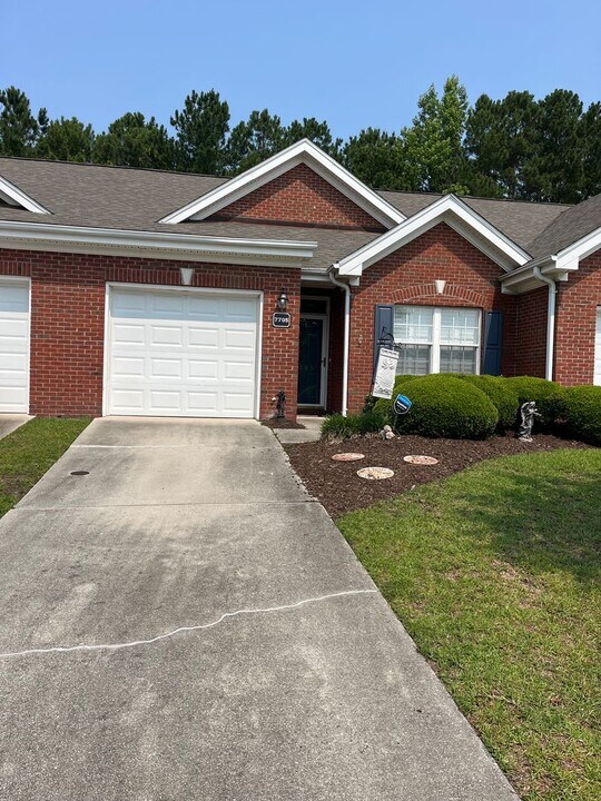 7705 Marymount Dr in Wilmington, NC - Building Photo