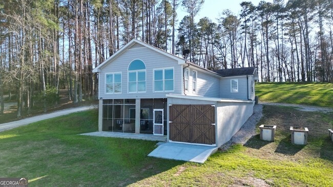 property at 1550 Shady Oaks Ln