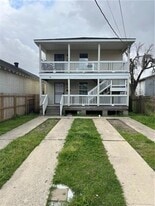 8812 Apple St in New Orleans, LA - Building Photo