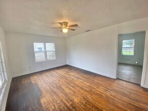 3012 1st St in Lubbock, TX - Building Photo - Building Photo