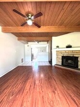 347 Meadow Green Ln in Round Lake Beach, IL - Building Photo - Building Photo