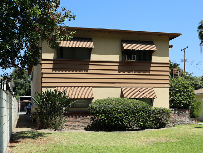 7336 Pickering Ave in Whittier, CA - Foto de edificio - Building Photo