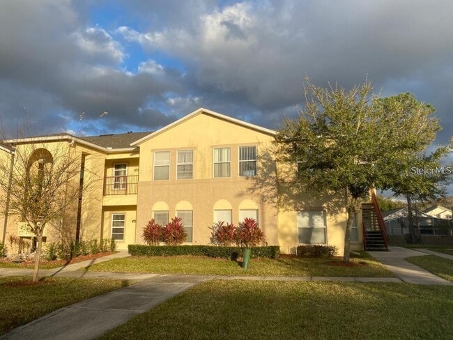 2866 Club Cortile Cir in Kissimmee, FL - Building Photo - Building Photo