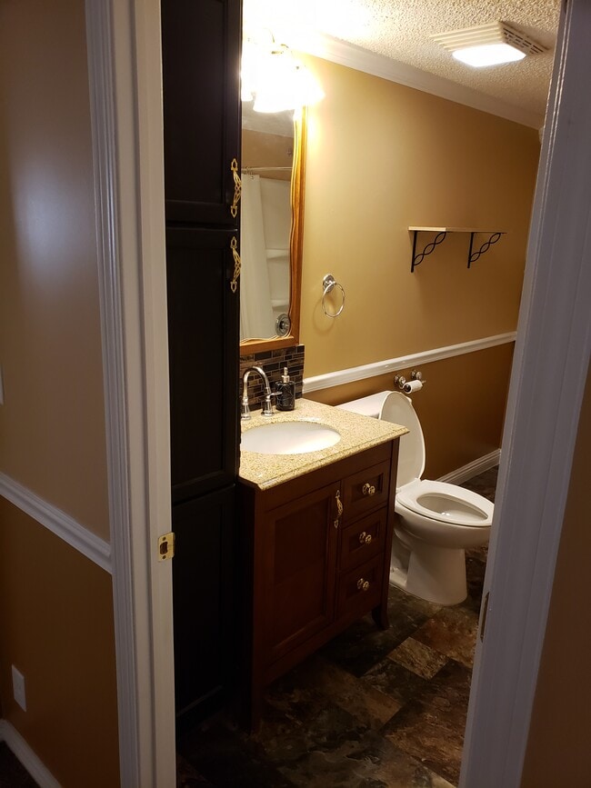 3030-3012 12th Ave in Council Bluffs, IA - Building Photo - Building Photo