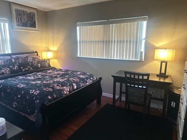 5107 Cochita Dr, Unit Room for Rent