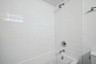 840 Broughton St in Vancouver, BC - Building Photo