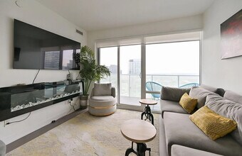 6 Breadalbane St, Unit SI ID1490296P in Toronto, ON - Building Photo - Building Photo