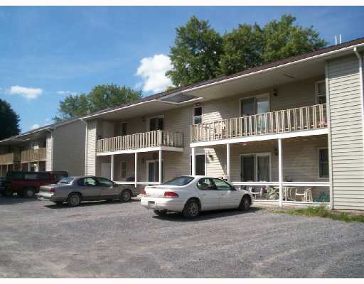 410 E Walnut St in Oneida, NY - Building Photo