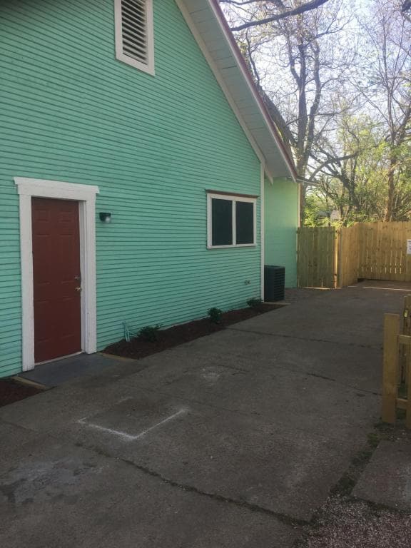 811 Bishop St in Commerce, TX - Building Photo - Building Photo