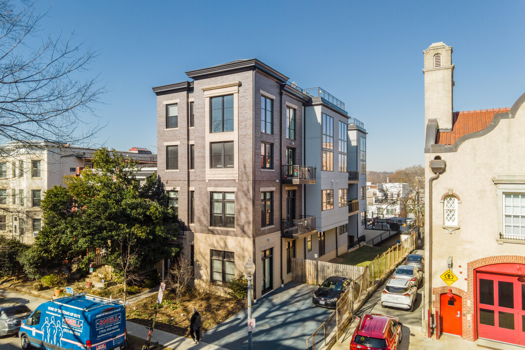 Lanier Station in Washington, DC - Building Photo