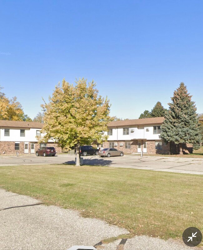711 8th St S Rentals in Brookings, SD