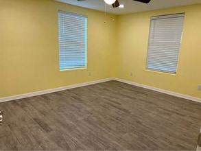 882 N Crockett St in San Benito, TX - Building Photo - Building Photo
