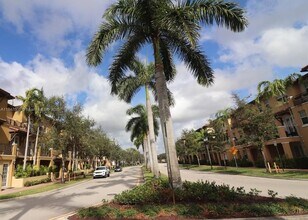 863 SW 147th Ave in Pembroke Pines, FL - Building Photo - Building Photo