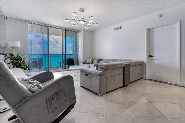 16699 Collins Ave, Unit 1203 in Sunny Isles Beach, FL - Building Photo - Building Photo