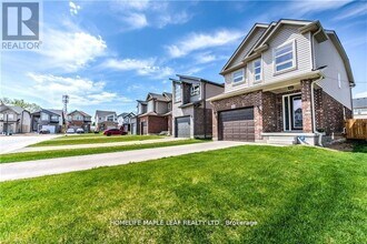 1704 O’Hanlan Ln in London, ON - Building Photo - Building Photo