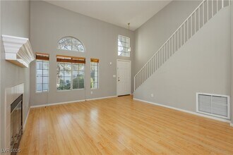 449 Temple Canyon Pl in Henderson, NV - Building Photo - Building Photo
