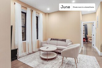 23 E 109th St in New York, NY - Building Photo - Building Photo