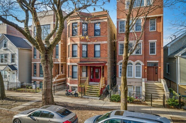 1320 W Diversey Pky, Unit 2730-2