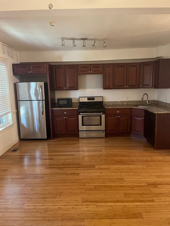 291 W 2nd St, Unit 3 in Boston, MA - Building Photo - Building Photo