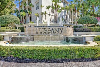2113 Tuscany Way in Boynton Beach, FL - Building Photo - Building Photo