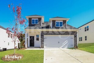 530 Hillpark Ln in Greer, SC - Building Photo