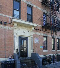 130 Glen St in Brooklyn, NY - Building Photo - Building Photo