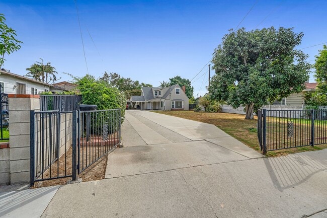 3052 Burton Ave in Rosemead, CA - Building Photo - Building Photo