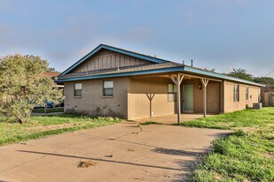 6502 26th St in Lubbock, TX - Building Photo