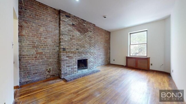 property at 158 W 75th St