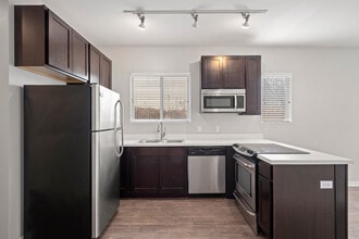 600 Douglas St NW, Unit 620A in Grand Rapids, MI - Building Photo - Building Photo