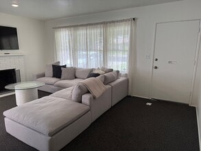 2153 Cooley Pl in Pasadena, CA - Building Photo - Building Photo