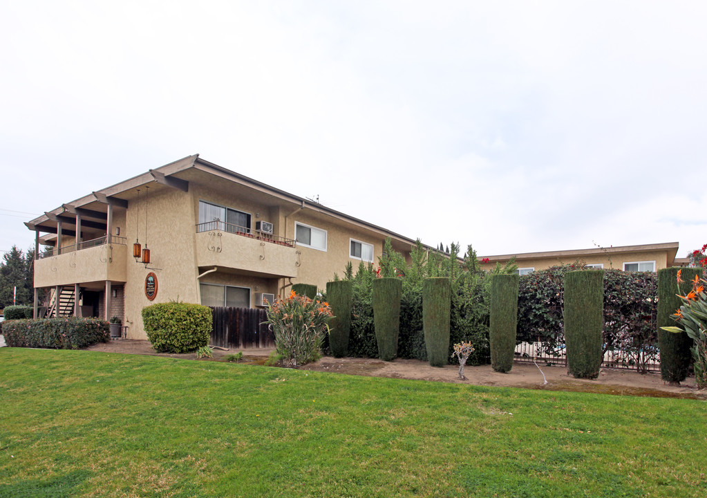 Orange Oak Apartments in Orange, CA - Building Photo