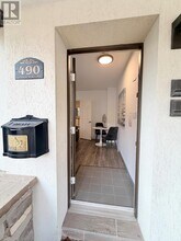 490 Windermere Ave in Toronto, ON - Building Photo - Building Photo