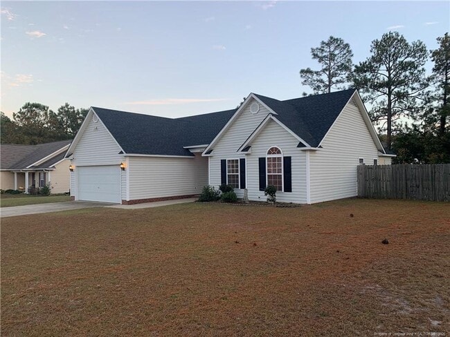 1549 Clan Campbell Dr in Raeford, NC - Building Photo - Building Photo