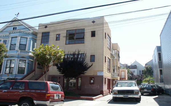 1015 Shotwell St in San Francisco, CA - Building Photo - Building Photo