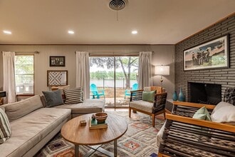 2865 Bandera Hwy in Kerrville, TX - Building Photo - Building Photo