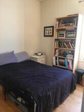 2319 W School St, Unit #1 in Chicago, IL - Foto de edificio - Building Photo