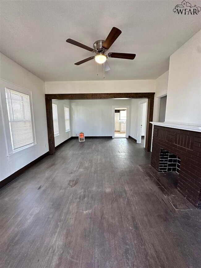 2205 Taylor St in Wichita Falls, TX - Building Photo - Building Photo