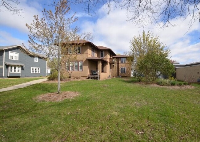 316 W Center St, Unit 316 Lower