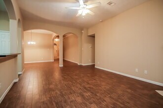 3211 Quail Run Dr in Humble, TX - Building Photo - Building Photo
