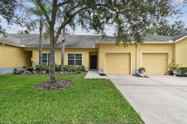 6348 Linda Lou Ln in Zephyrhills, FL - Building Photo - Building Photo