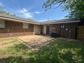 6911 SW Delta Ave in Lawton, OK - Building Photo - Building Photo