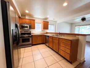 3350 N Elizabeth St in Denver, CO - Building Photo - Building Photo
