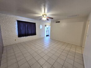 6566 E Hawk Dr in Tucson, AZ - Building Photo - Building Photo