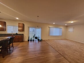 327 Hidden River E in Holly, MI - Building Photo - Building Photo