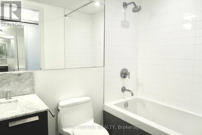57-1357 St Joseph St in Toronto, ON - Building Photo - Building Photo