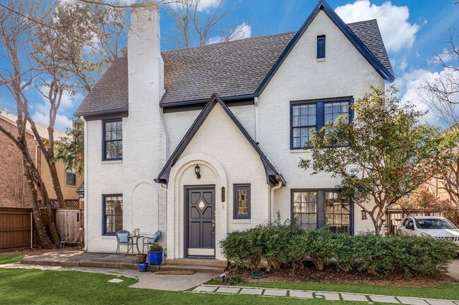 property at 4315 Gilbert Ave