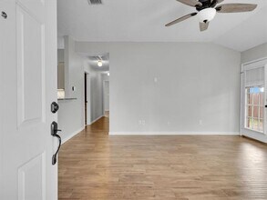 5920 Heatherglen Terrace in Fort Worth, TX - Building Photo - Building Photo