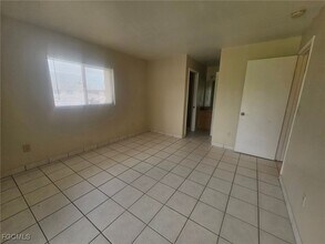 4030 Coronado Pkwy in Cape Coral, FL - Building Photo - Building Photo